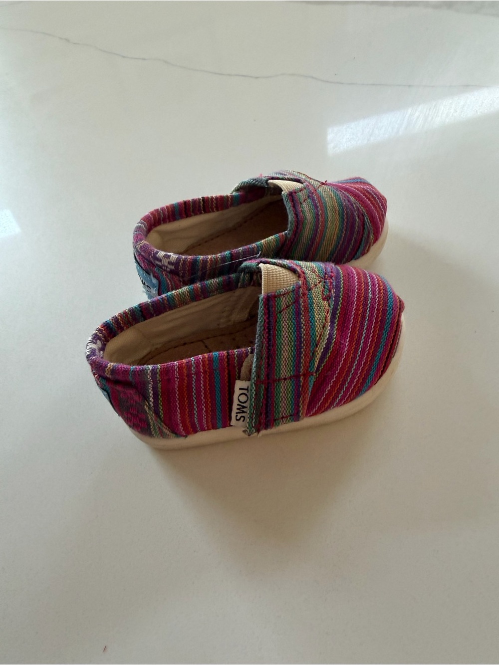 Toms Classic multi-color canvas slip-on shoes 3t